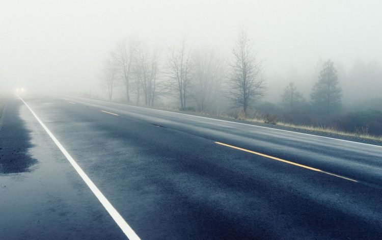 fog hits motorways in Pakistan